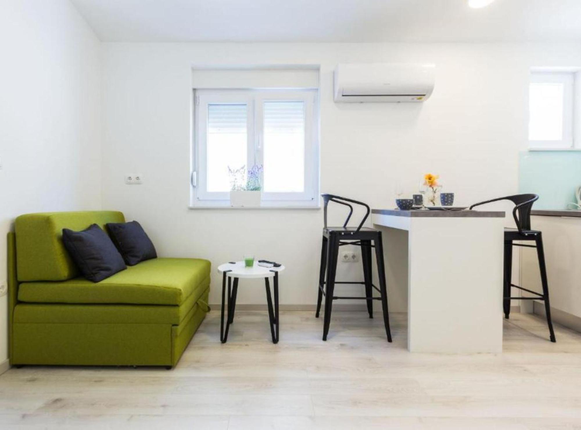 Spacious Two Sis In With Terrace